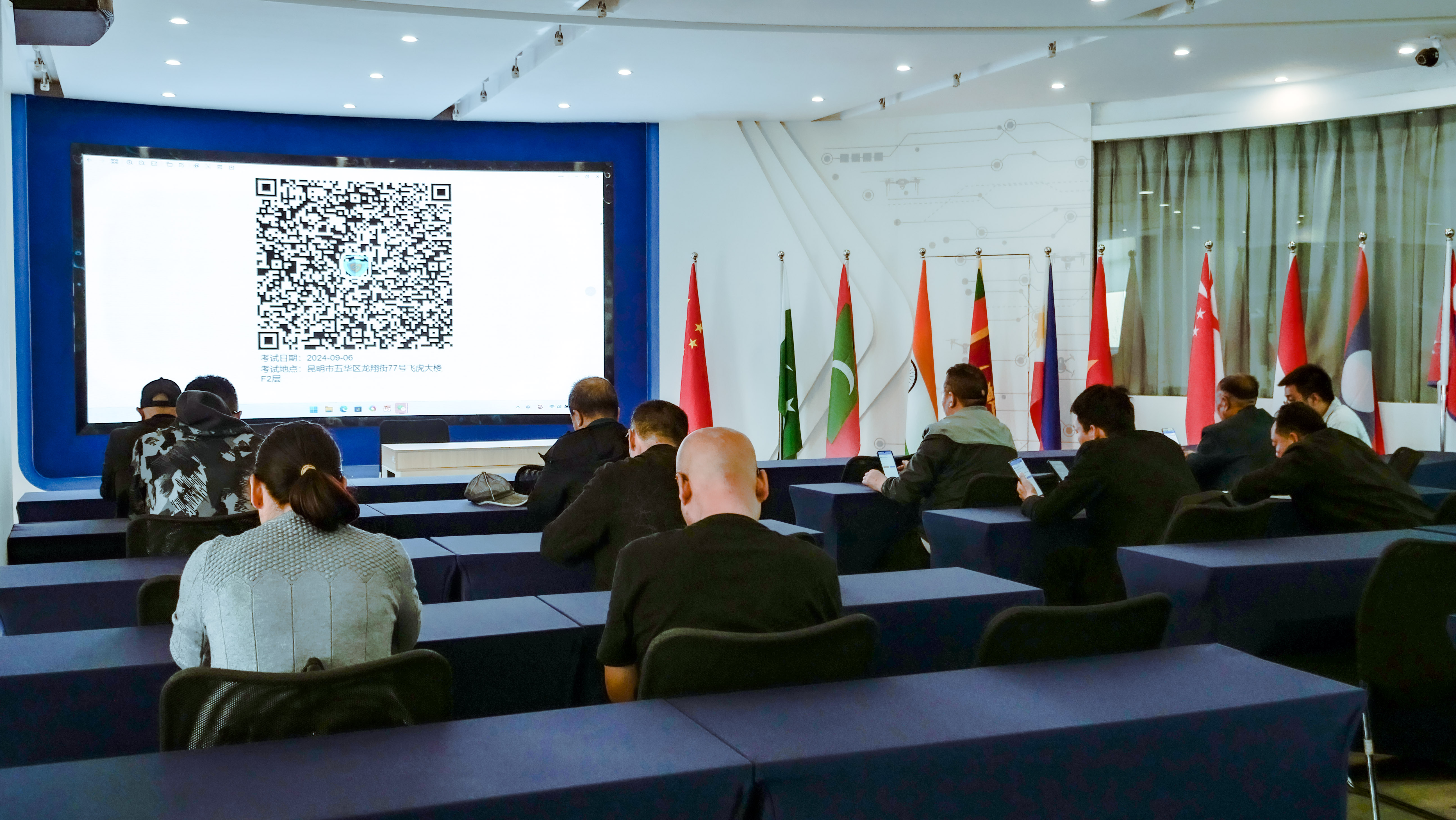 服务涵盖昆明无人机培训、昆明保安服务、昆明物业服务、昆明宠物医疗美容、昆明职业技能培训服务、昆明广告策划、昆明安防监控。