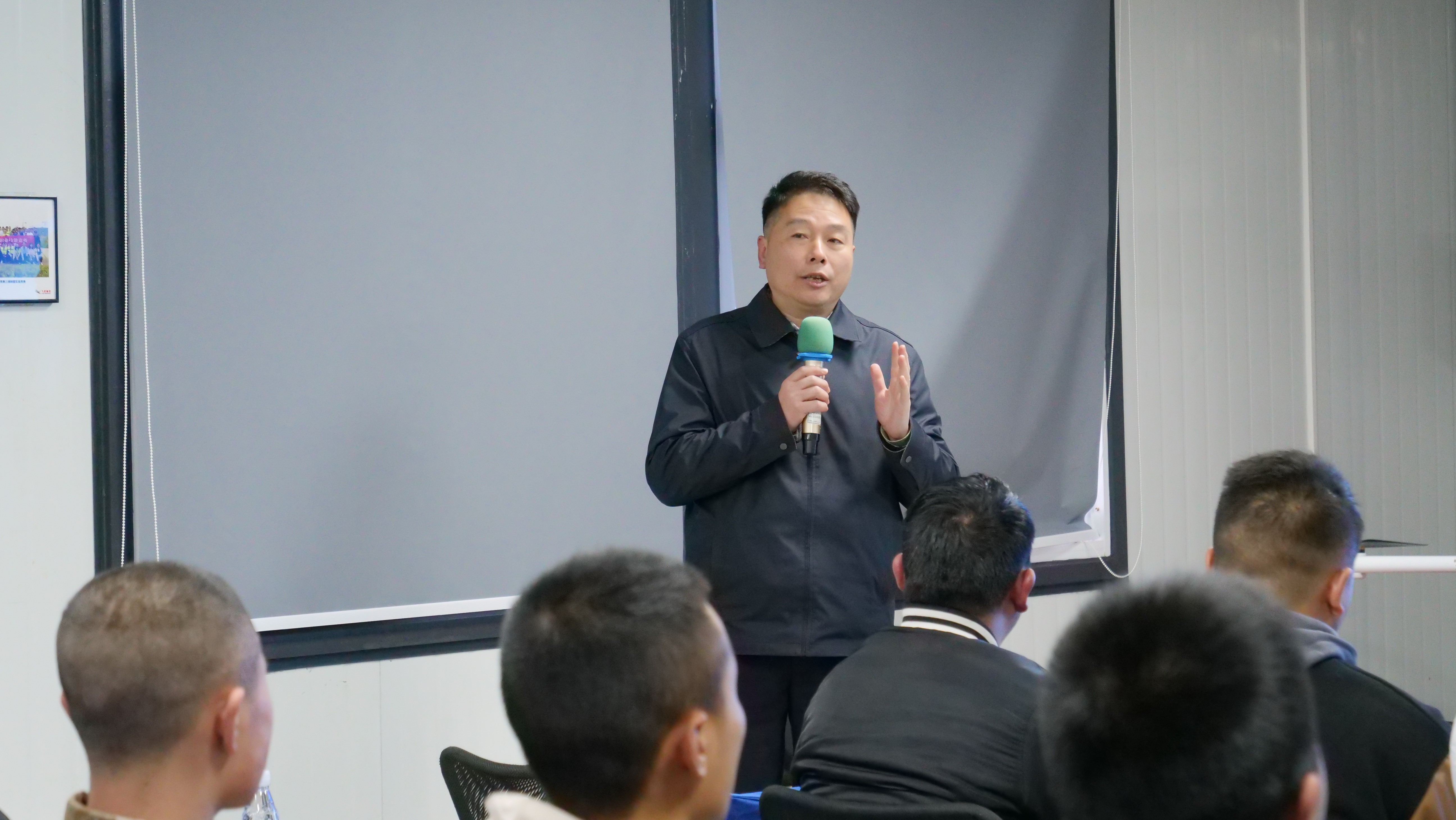 1733105462125184.jpg P1533775.jpg