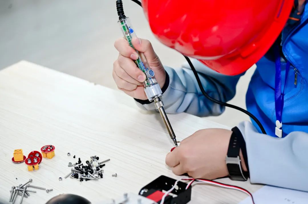 1736732842637047.jpg 640 (1).jpg