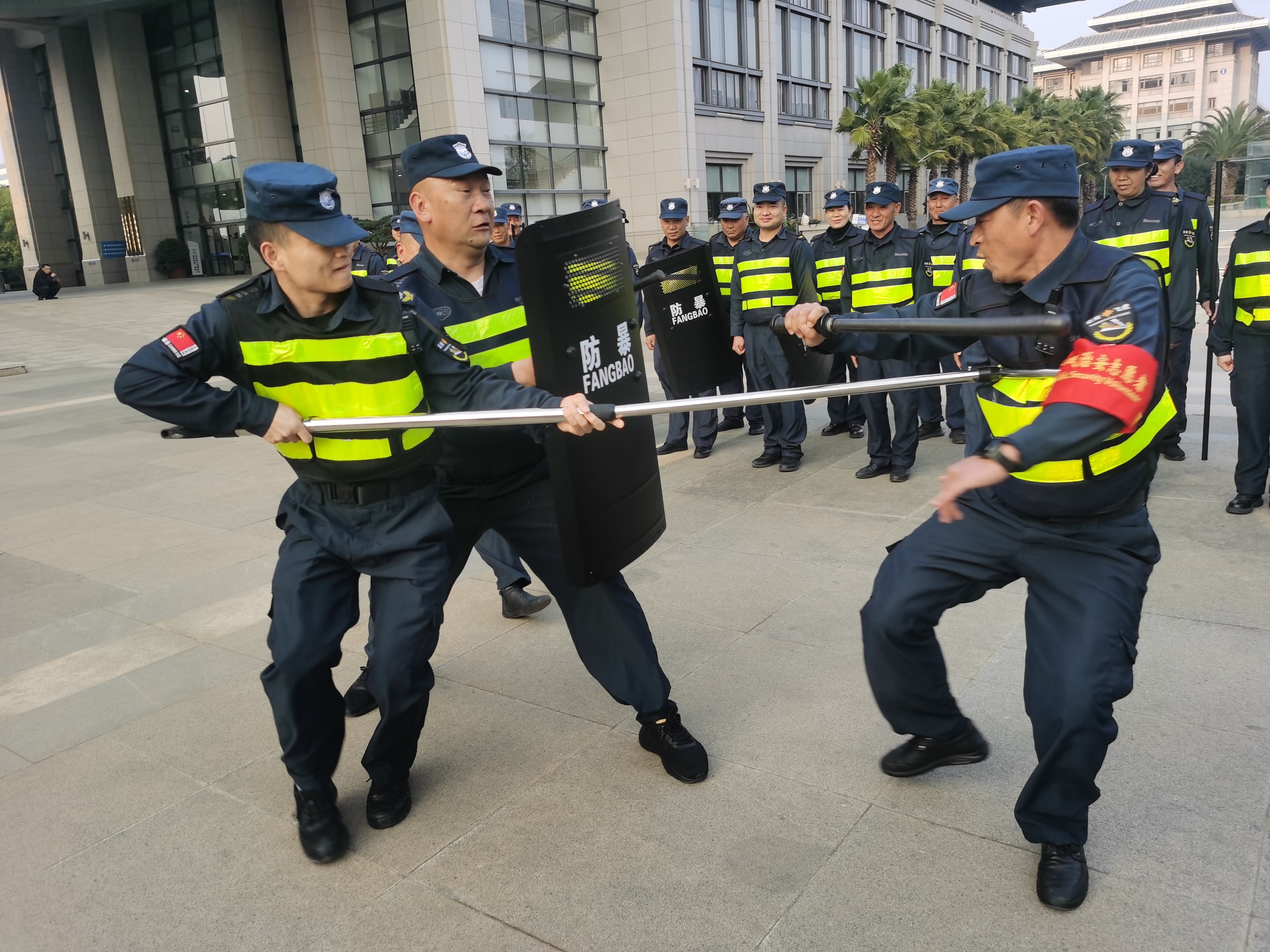 服务涵盖昆明无人机培训、昆明保安服务、昆明物业服务、昆明宠物医疗美容、昆明职业技能培训服务、昆明广告策划、昆明安防监控。