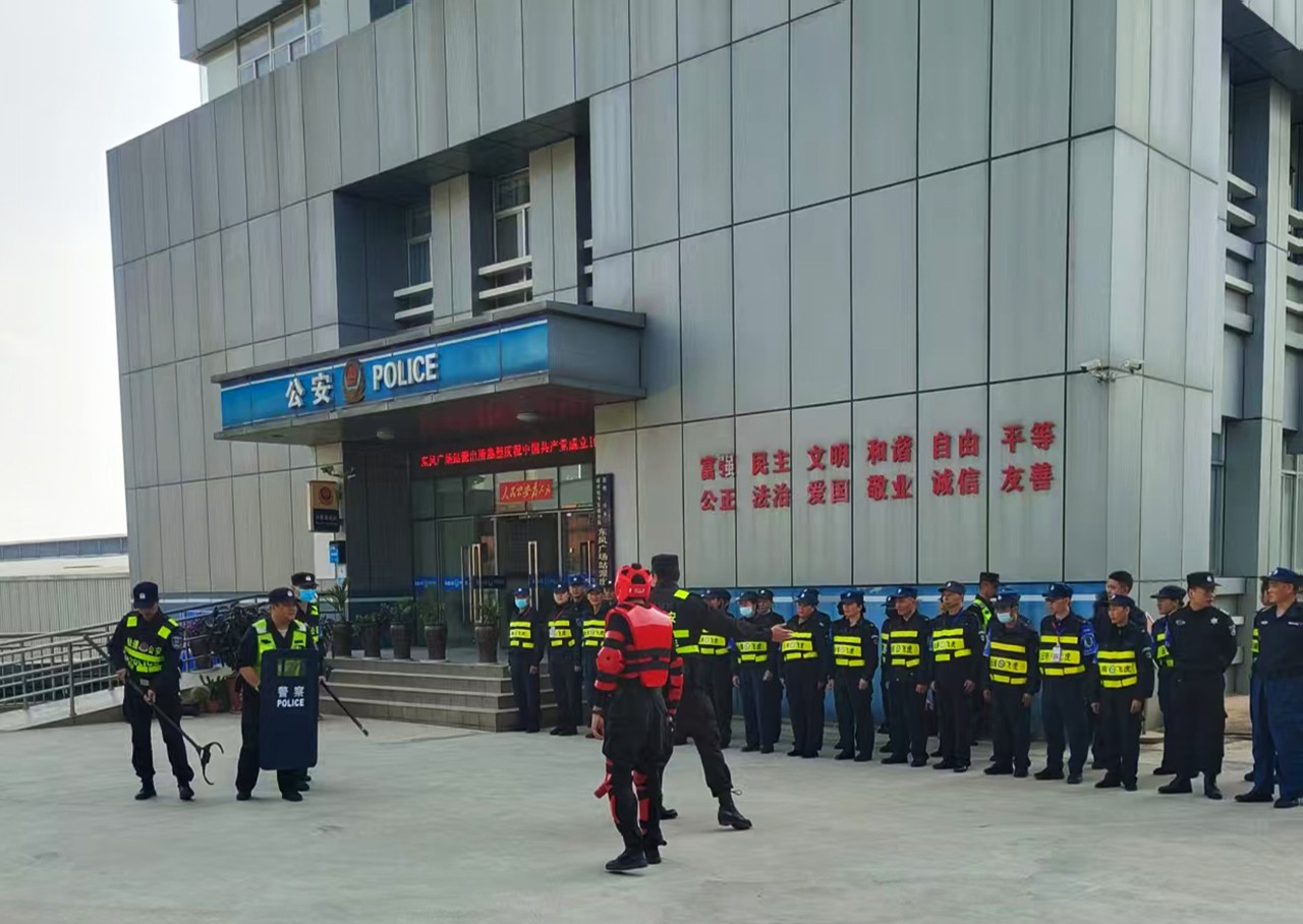 服务涵盖昆明无人机培训、昆明保安服务、昆明物业服务、昆明宠物医疗美容、昆明职业技能培训服务、昆明广告策划、昆明安防监控。