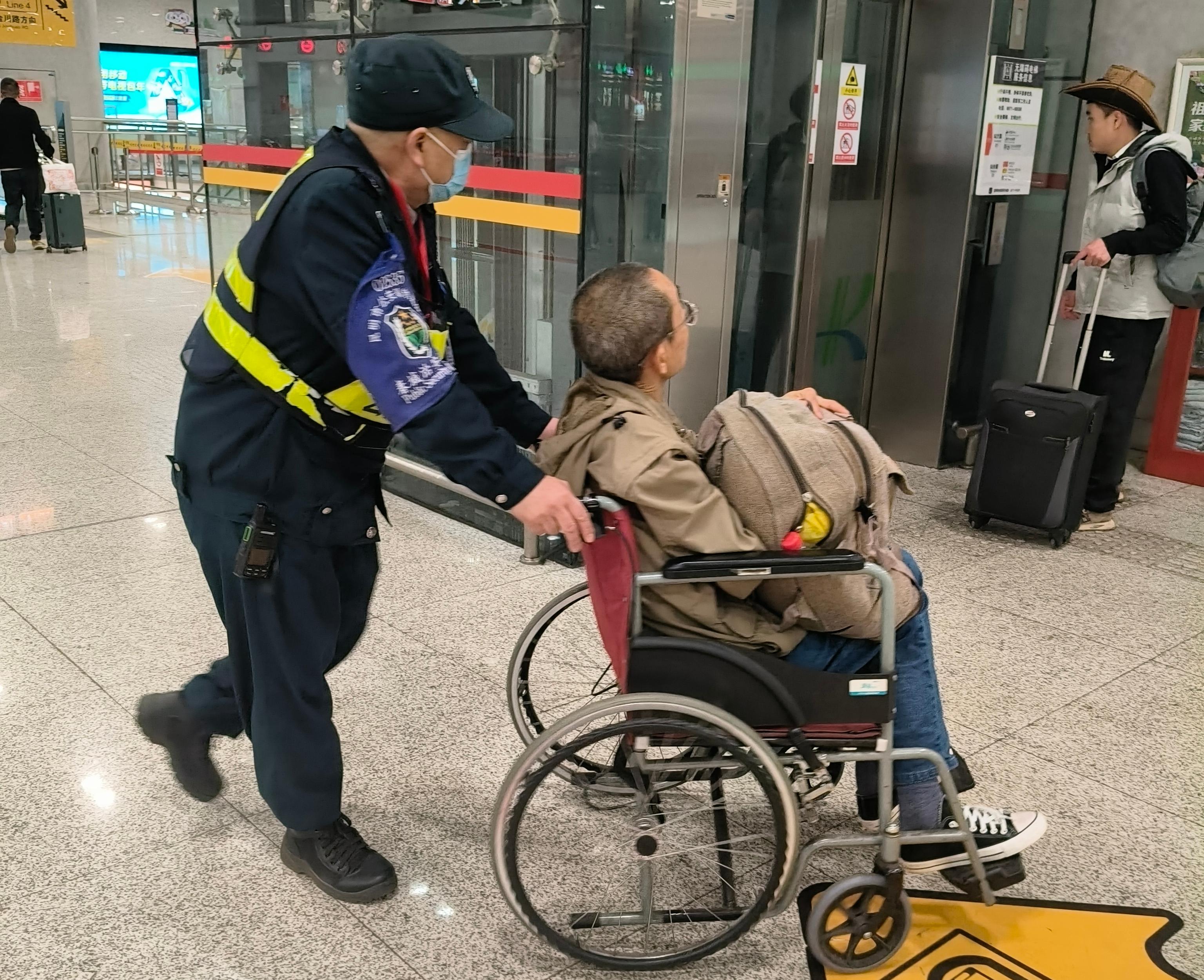 服务涵盖昆明无人机培训、昆明保安服务、昆明物业服务、昆明宠物医疗美容、昆明职业技能培训服务、昆明广告策划、昆明安防监控。