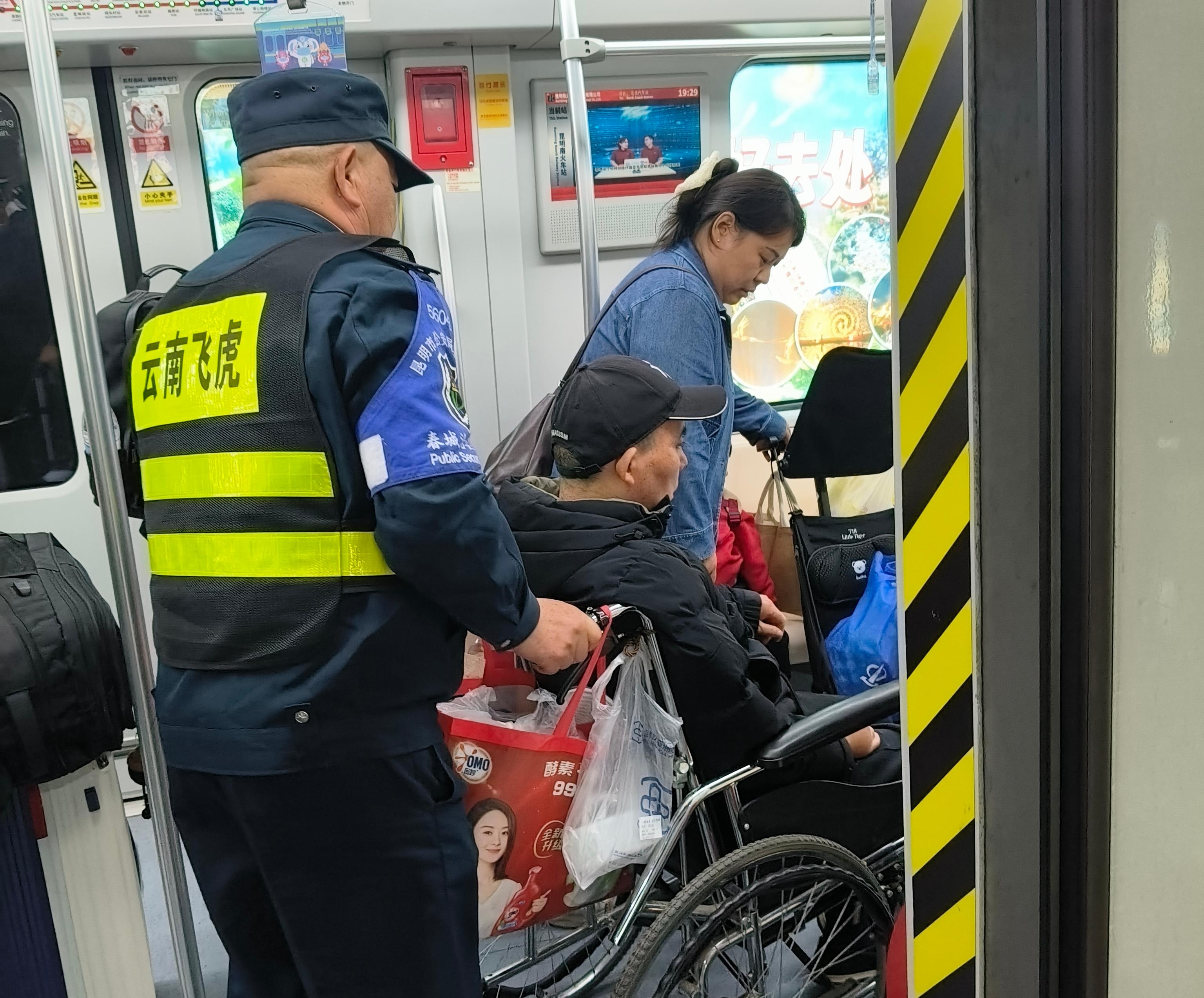 服务涵盖昆明无人机培训、昆明保安服务、昆明物业服务、昆明宠物医疗美容、昆明职业技能培训服务、昆明广告策划、昆明安防监控。