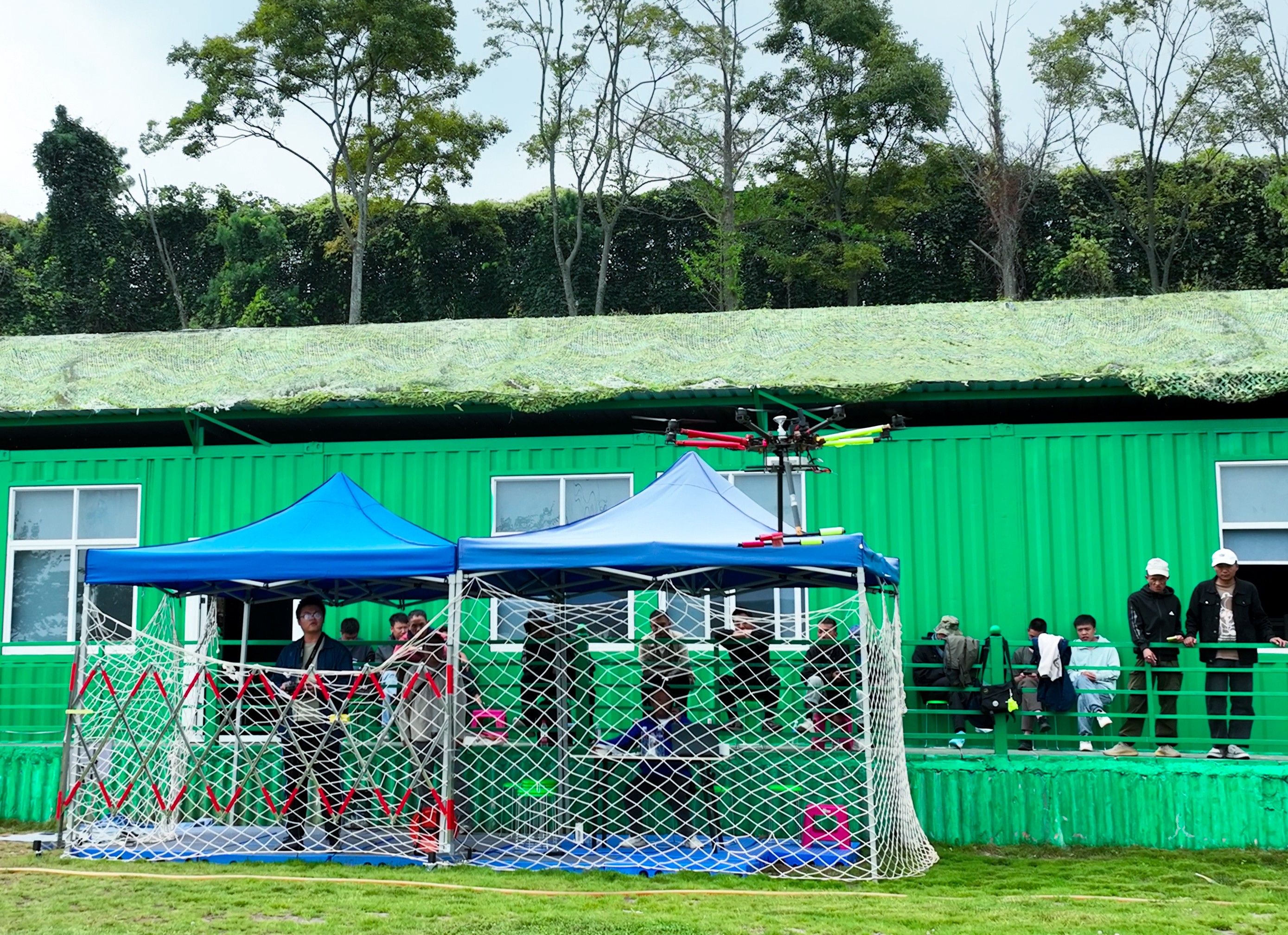 服务涵盖昆明无人机培训、昆明保安服务、昆明物业服务、昆明宠物医疗美容、昆明职业技能培训服务、昆明广告策划、昆明安防监控。