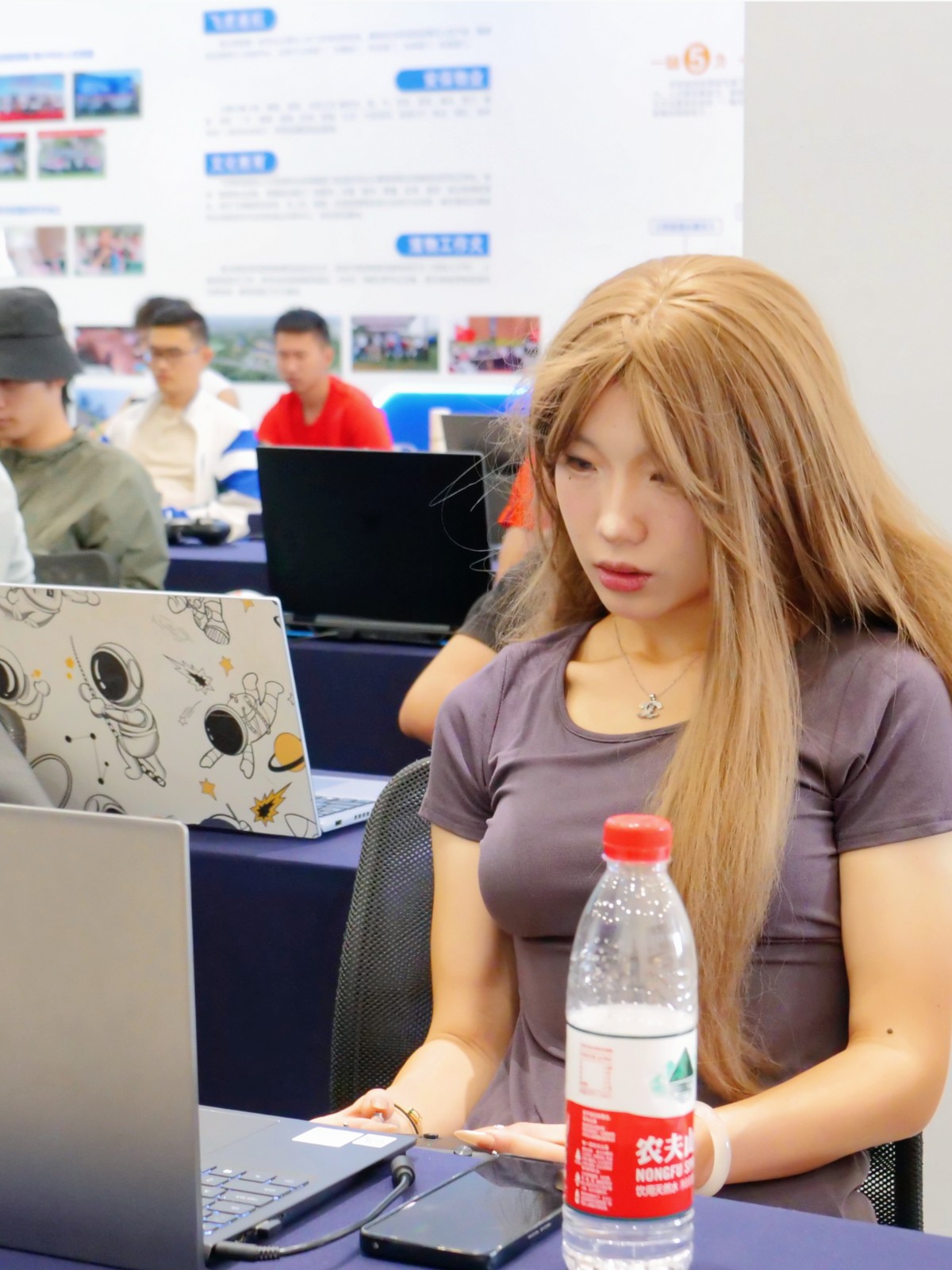 服务涵盖昆明无人机培训、昆明保安服务、昆明物业服务、昆明宠物医疗美容、昆明职业技能培训服务、昆明广告策划、昆明安防监控。