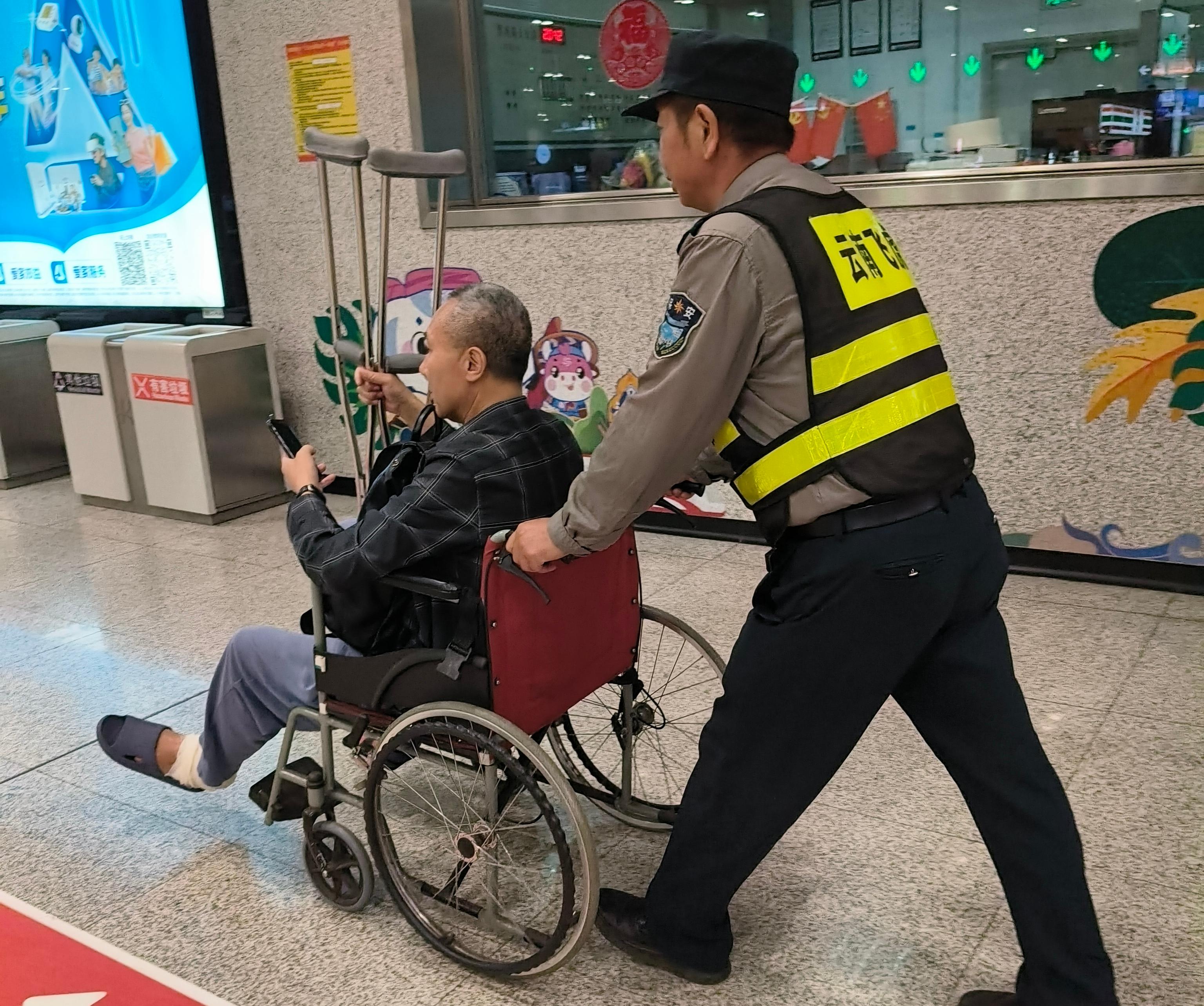 服务涵盖昆明无人机培训、昆明保安服务、昆明物业服务、昆明宠物医疗美容、昆明职业技能培训服务、昆明广告策划、昆明安防监控。