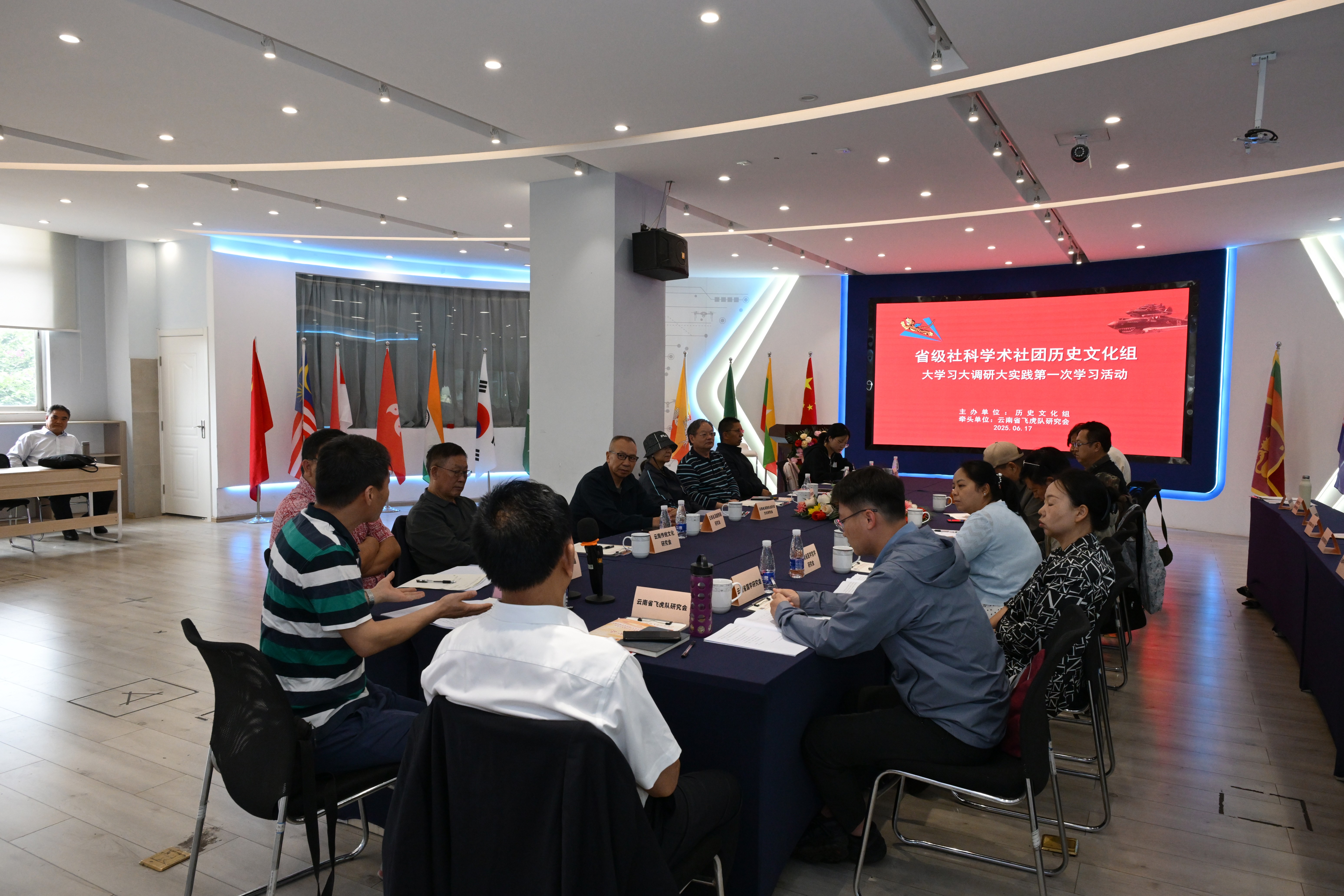 服务涵盖昆明无人机培训、昆明保安服务、昆明物业服务、昆明宠物医疗美容、昆明职业技能培训服务、昆明广告策划、昆明安防监控。