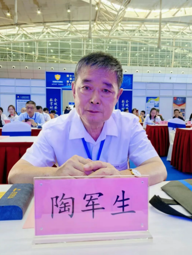 服务涵盖昆明无人机培训、昆明保安服务、昆明物业服务、昆明宠物医疗美容、昆明职业技能培训服务、昆明广告策划、昆明安防监控。