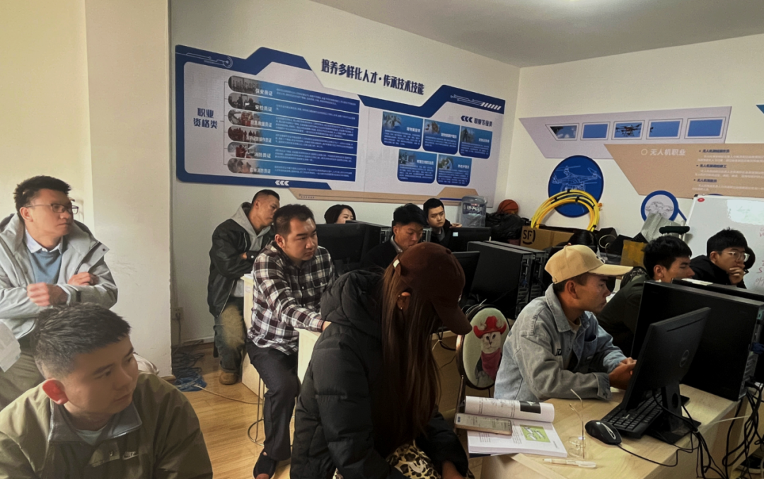 服务涵盖昆明无人机培训、昆明保安服务、昆明物业服务、昆明宠物医疗美容、昆明职业技能培训服务、昆明广告策划、昆明安防监控。