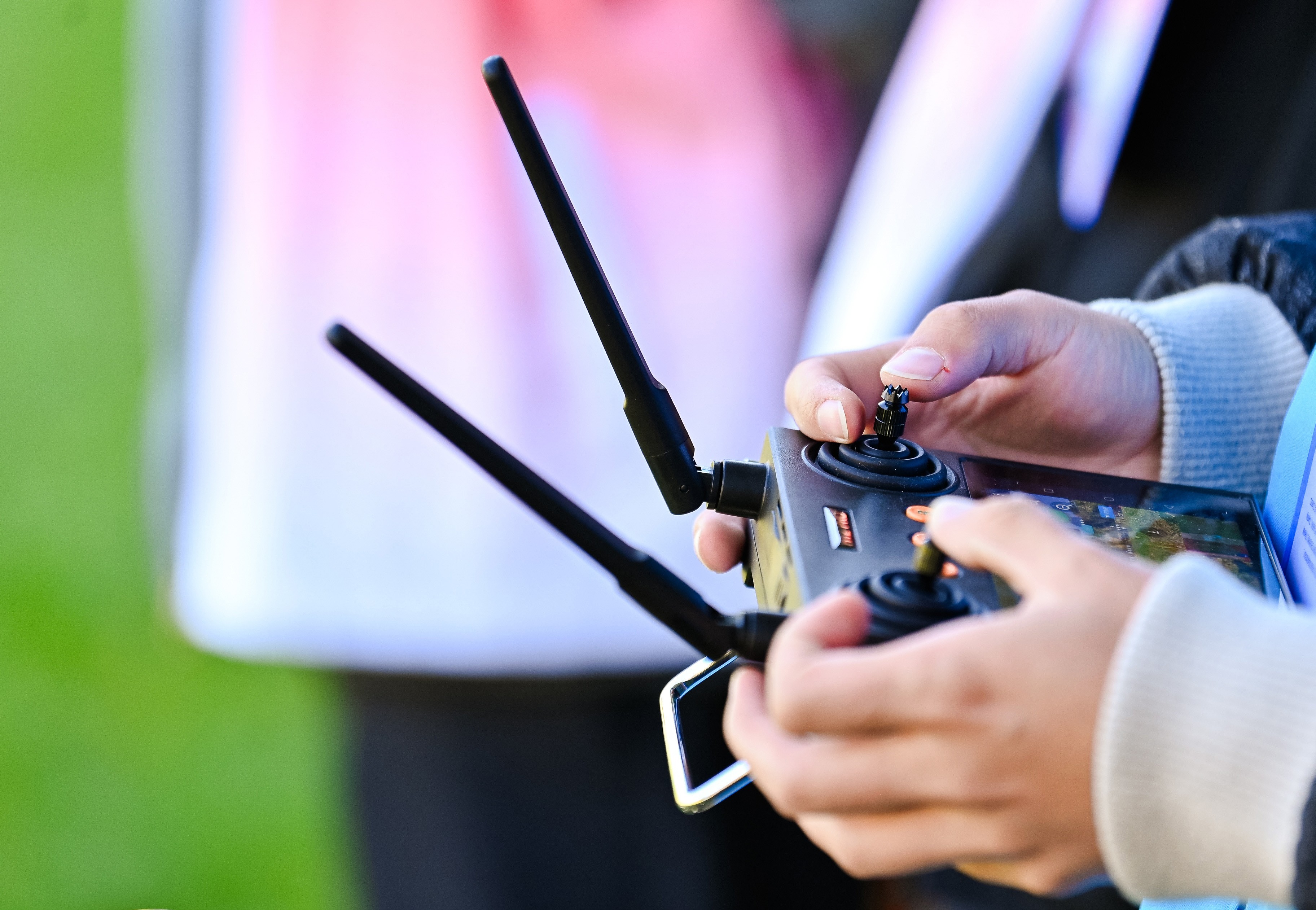 服务涵盖昆明无人机培训、昆明保安服务、昆明物业服务、昆明宠物医疗美容、昆明职业技能培训服务、昆明广告策划、昆明安防监控。